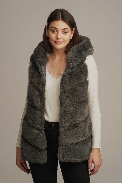 Czapka Damska z naturalnym pomponem