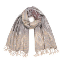 Jasny szary || jasny beżowy