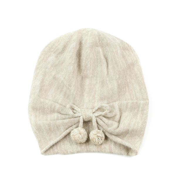 Czapka W Trzech Odsłonach