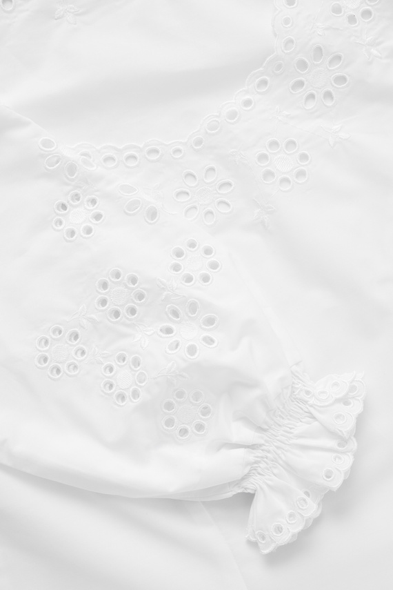 Damska bluzka z haftem