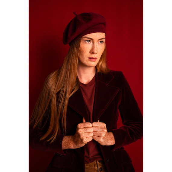 Beret Zima w Neapolu