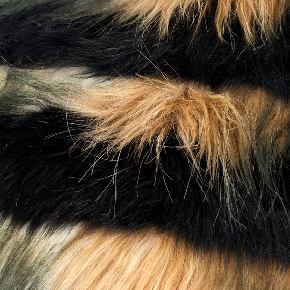 Narzutka-kurtka futrzane pasy