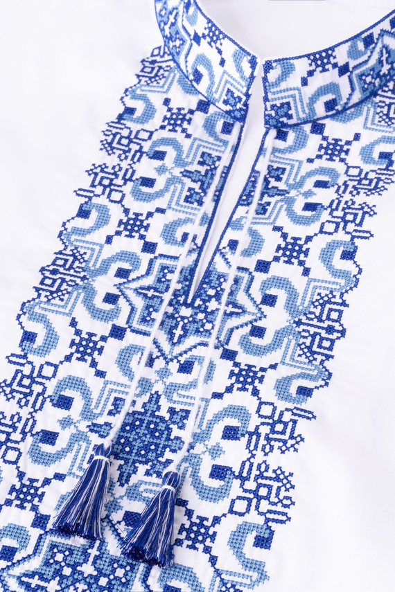 Damska bluzka z haftem