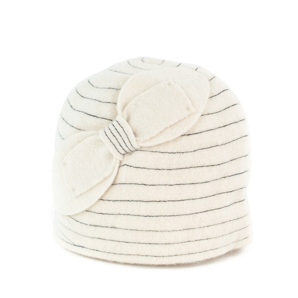 Czapka Wełniana Kokarda